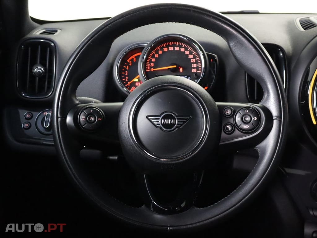 MINI Countryman One D