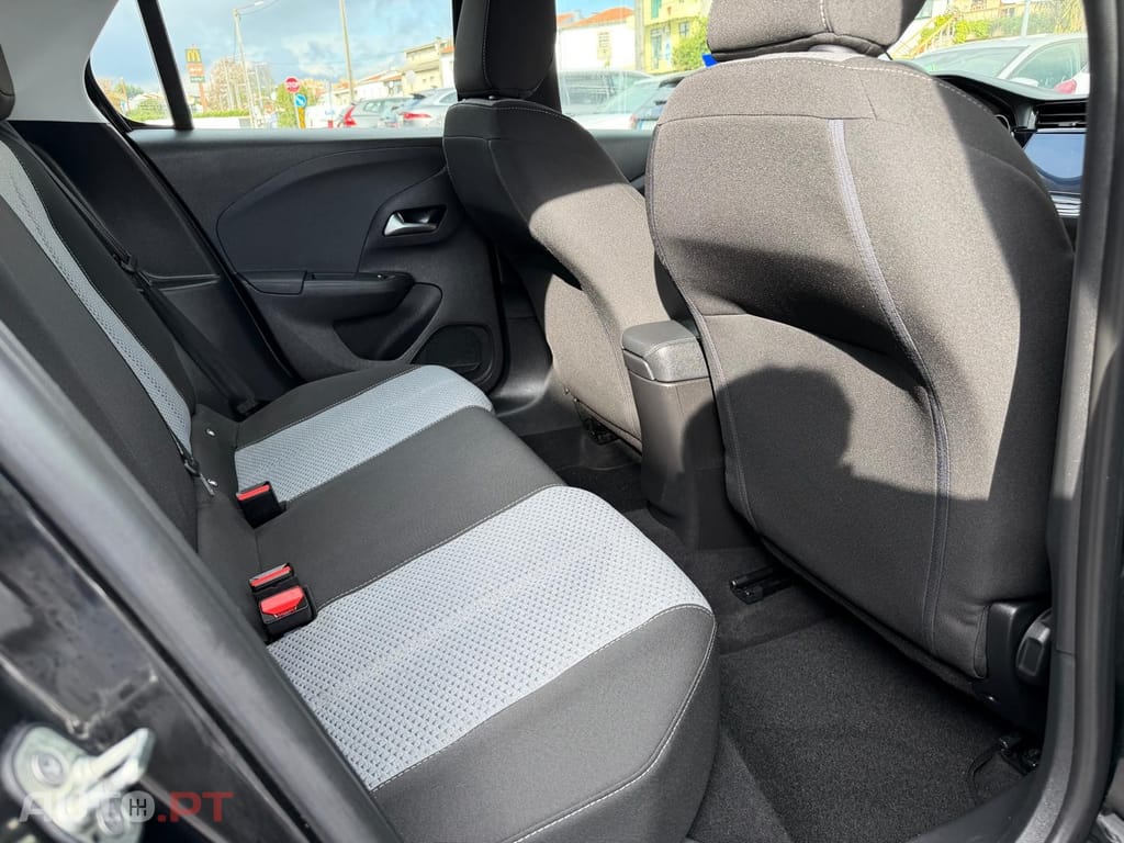 Opel Corsa 1.2 Elegance