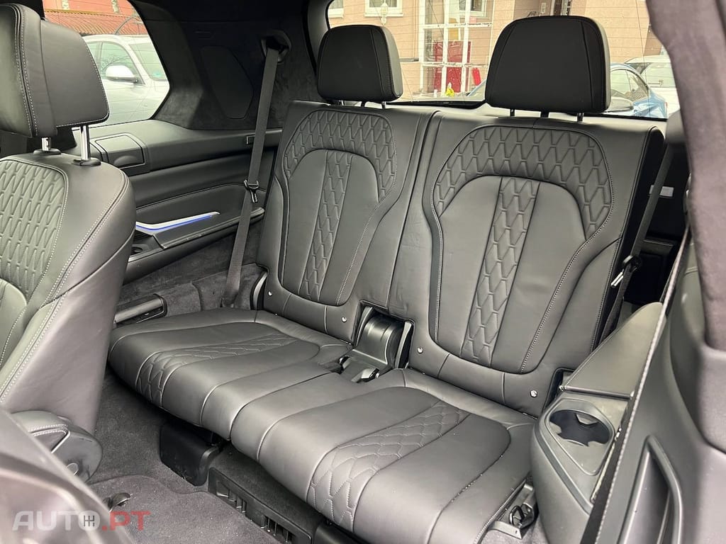 BMW X7 M50d