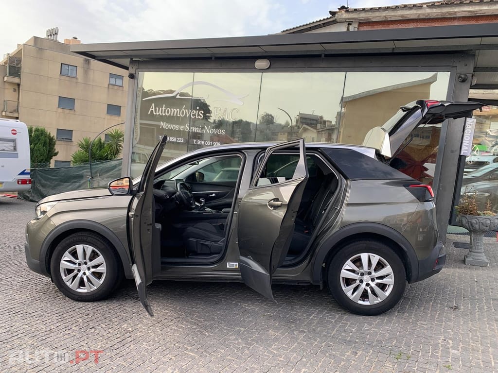 Peugeot 3008 1.5 BlueHDi Active