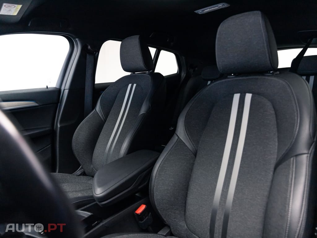 BMW X2 25 e xDrive Pack M