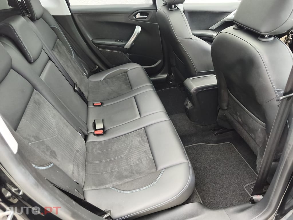 Peugeot 2008 1.2 PureTech Allure EAT6
