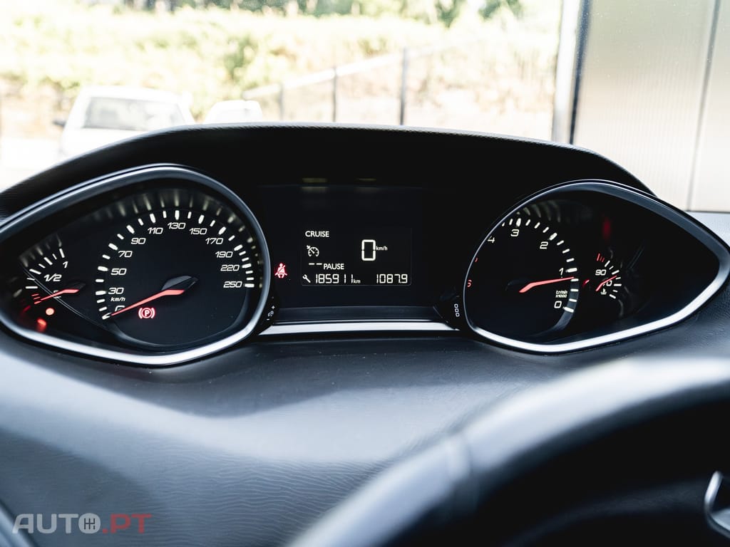 Peugeot 308 1.6 BlueHDi Allure
