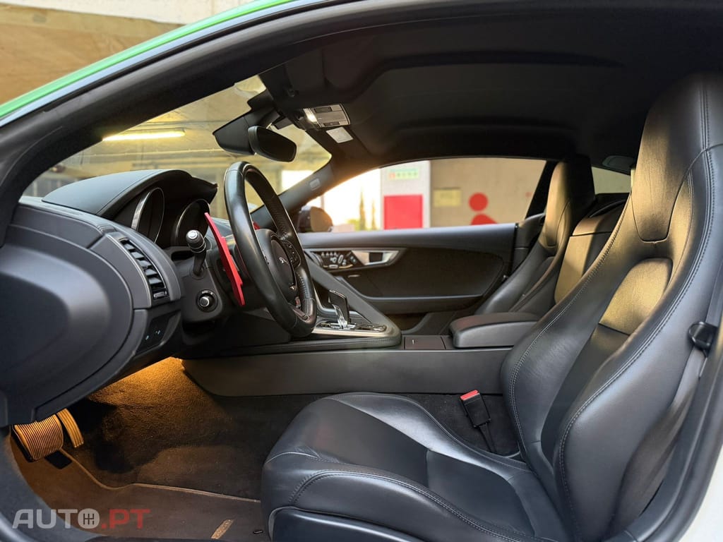 Jaguar F-Type 3.0 V6 S/C Auto