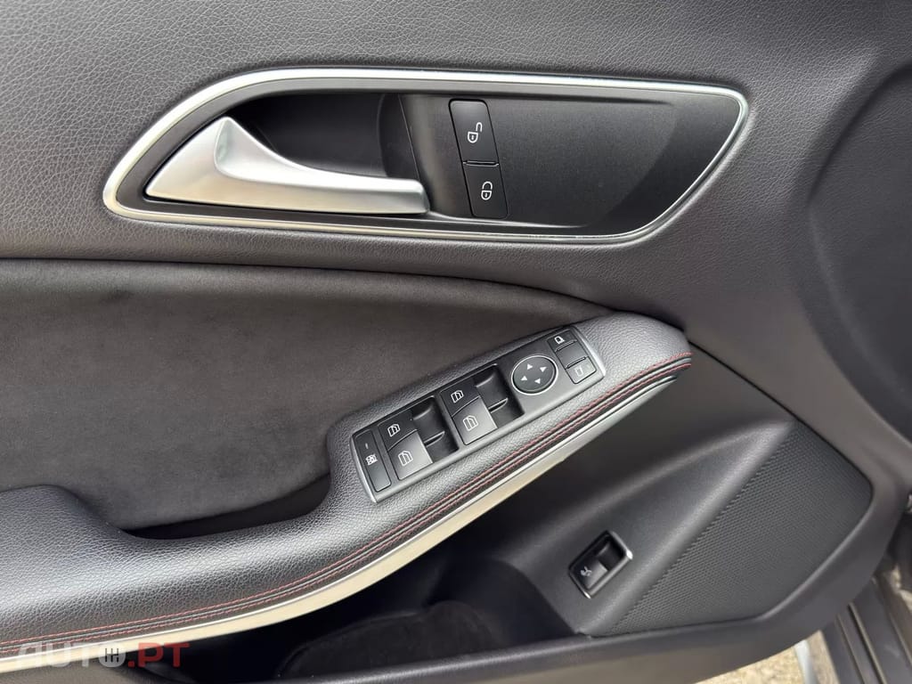 Mercedes-Benz CLA 200 d Shooting Brake AMG Line Aut. — fotografia 25