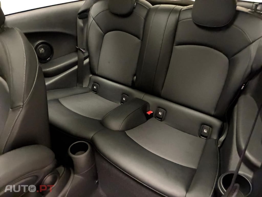 MINI Cooper S Camden Edition Auto