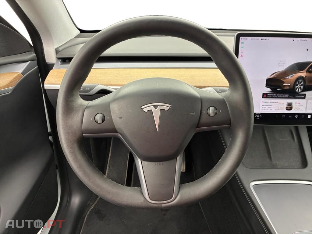 Tesla Model Y Long Range Dual Motor AWD