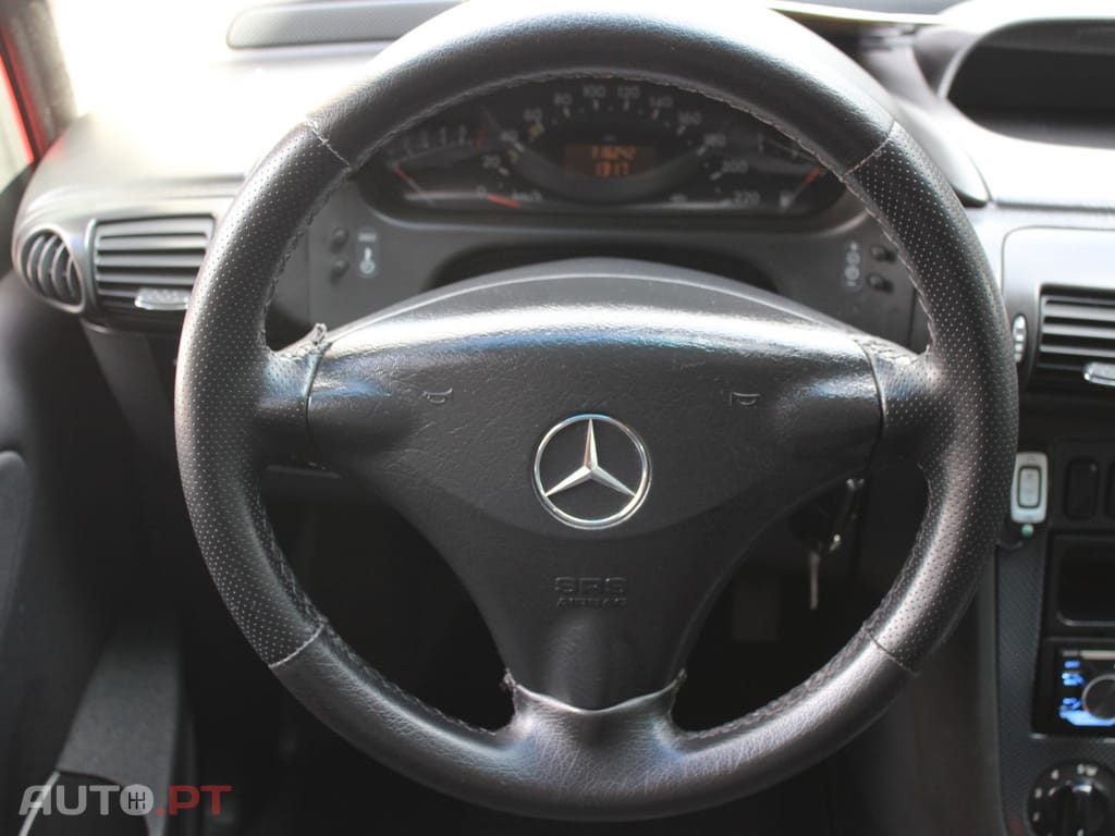 Mercedes-Benz Vaneo 1.7 CDi Family 7L