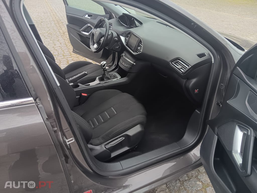 Peugeot 308 SW 1.6 BlueHDI