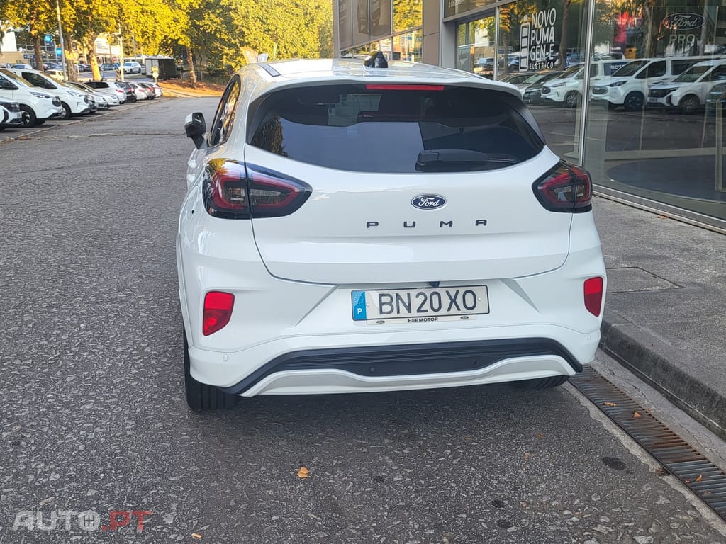 Ford Puma 1.0 EcoBoost mHEV ST-Line X