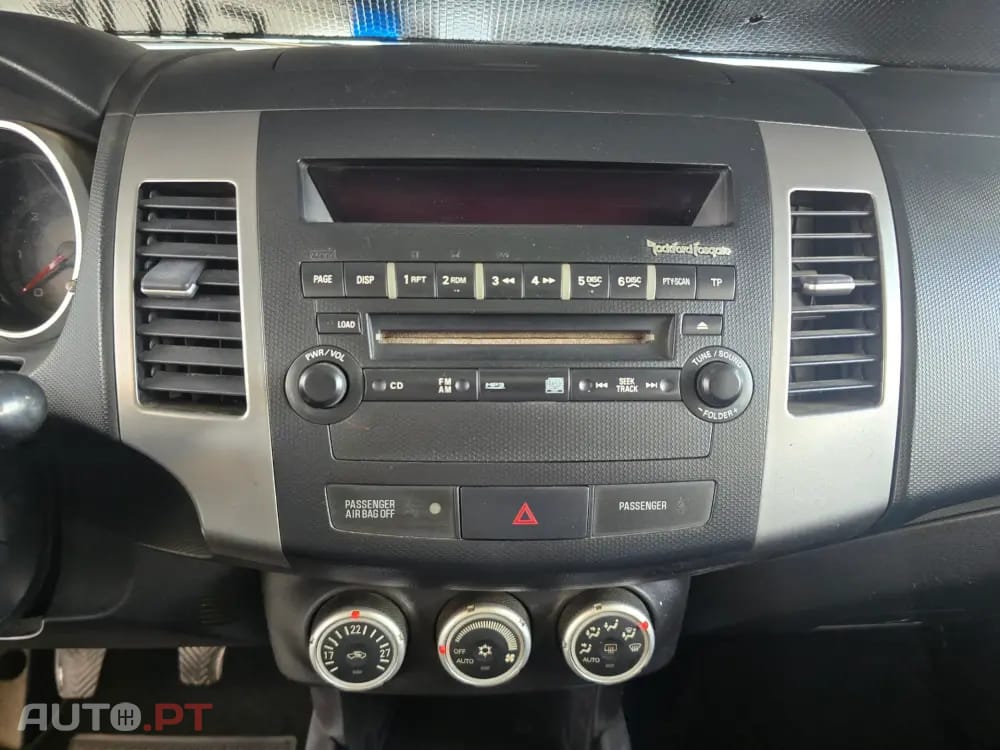 Mitsubishi Outlander 2.0 DI-D Instyle 4WD