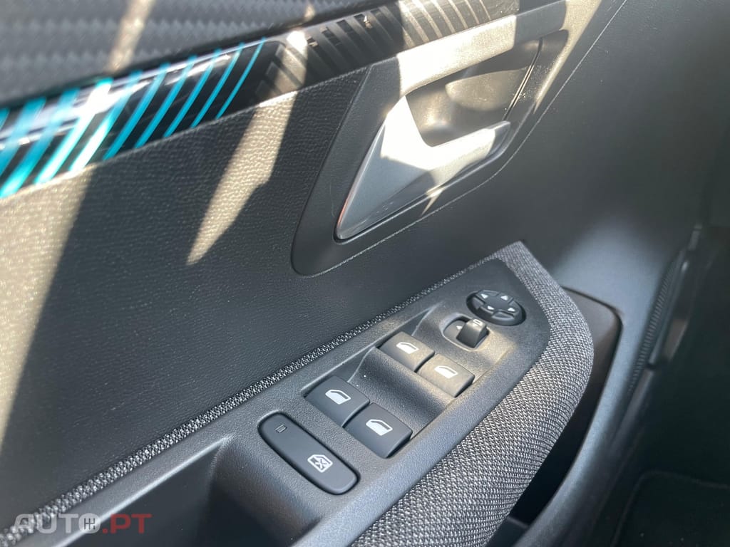 Peugeot 208 1.2 PureTech Allure