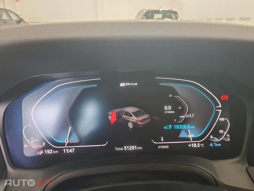 BMW 330 e Auto