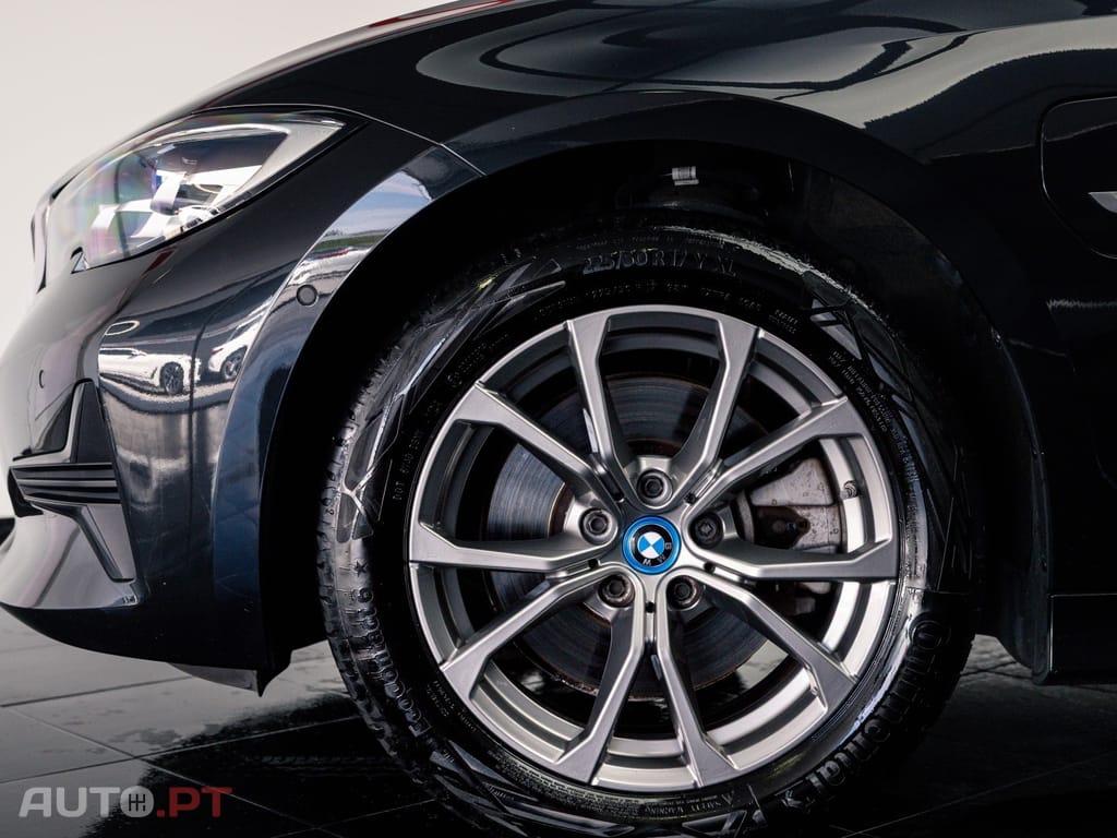 BMW 320 e Pack M Auto