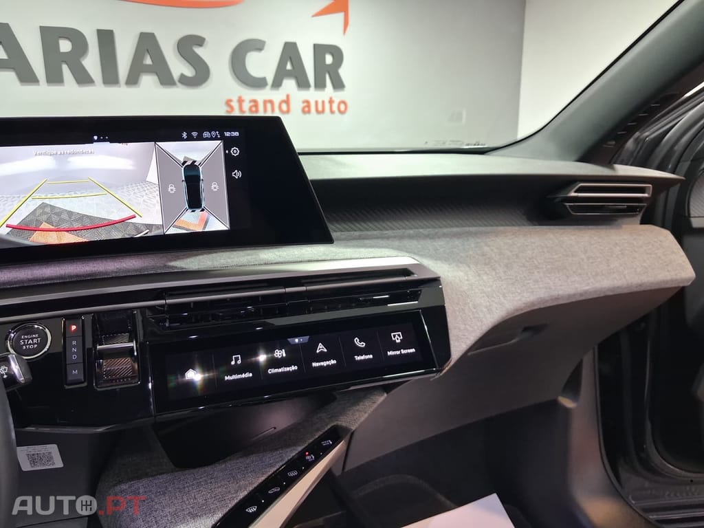 Peugeot 3008 1.2 Hybrid Allure e-DCS6