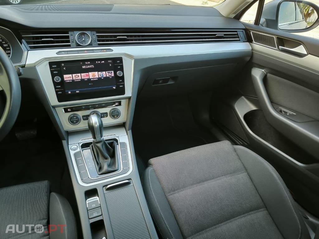 Volkswagen Passat 2.0 TDI Business P.DSG