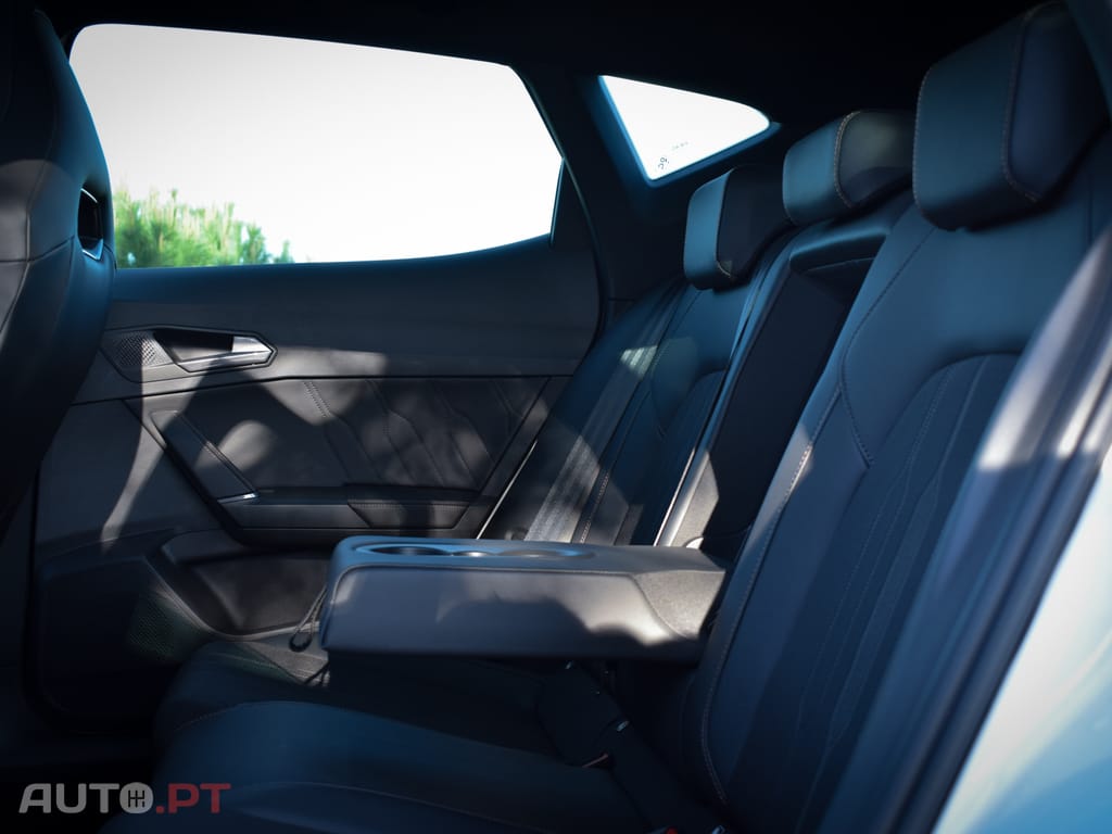 Cupra Formentor 1.4 Hybrid -Teto Panoramico e de abrir