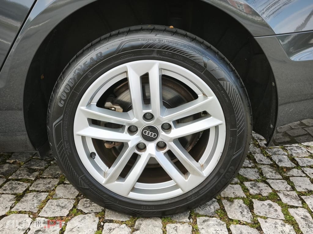 Audi A4 Avant 30 TDI S tronic