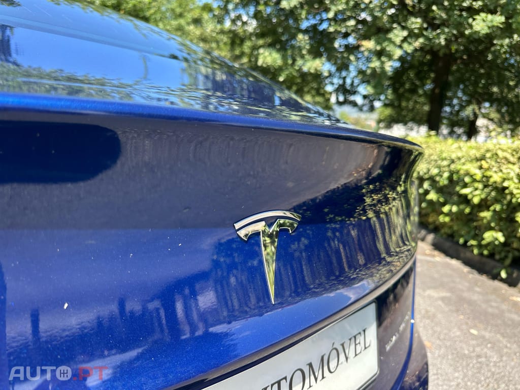 Tesla Model 3 Long-Range Dual Motor AWD