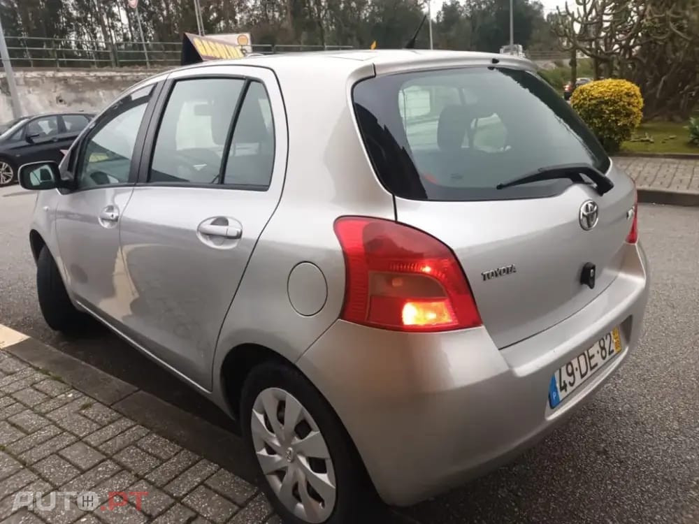 Toyota Yaris 1.0 VVT-i AC