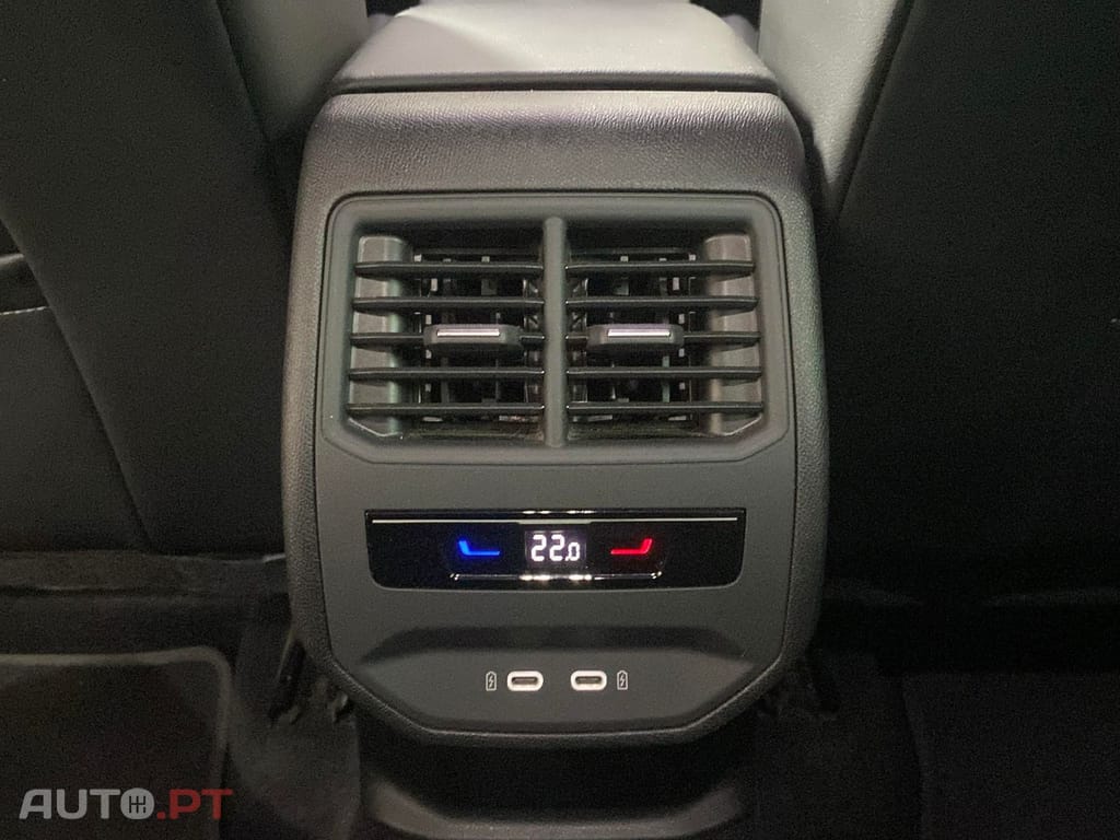 Cupra Leon 1.5 eTSI MID DSG