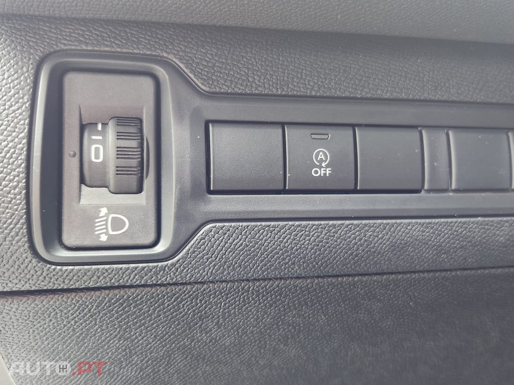 Peugeot 308 1.5 BlueHDi Business Line