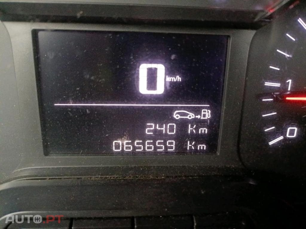 Peugeot Partner 1.5 Bluehdi Pro Standard - IVA Dedutível