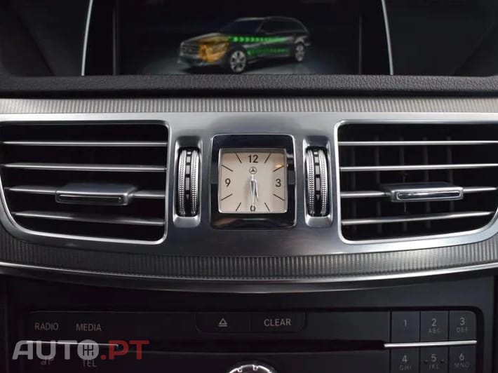 Mercedes-Benz E 300 Bluetec Hybrid Avantgarde
