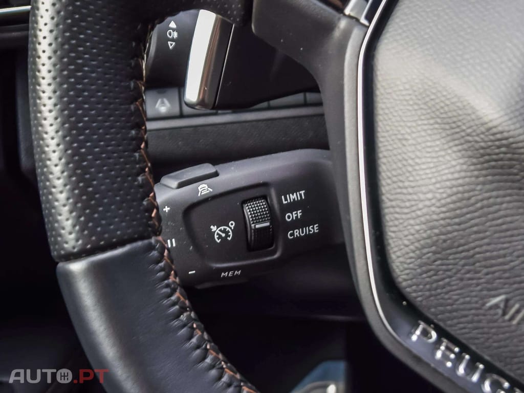 Peugeot 3008 1.6 Hybrid GT e-EAT8