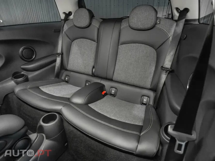 MINI Cooper Cooper S