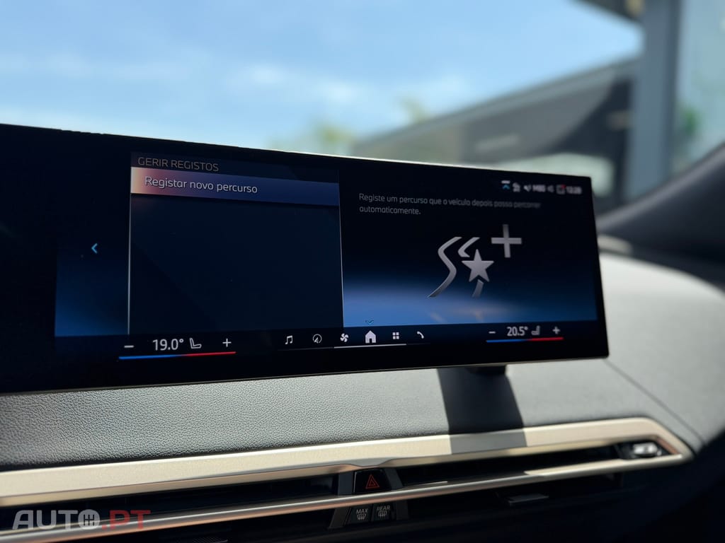 BMW iX xDrive 40 Pack Desportivo
