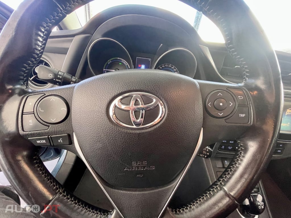 Toyota Auris 1.8 HSD Comfort