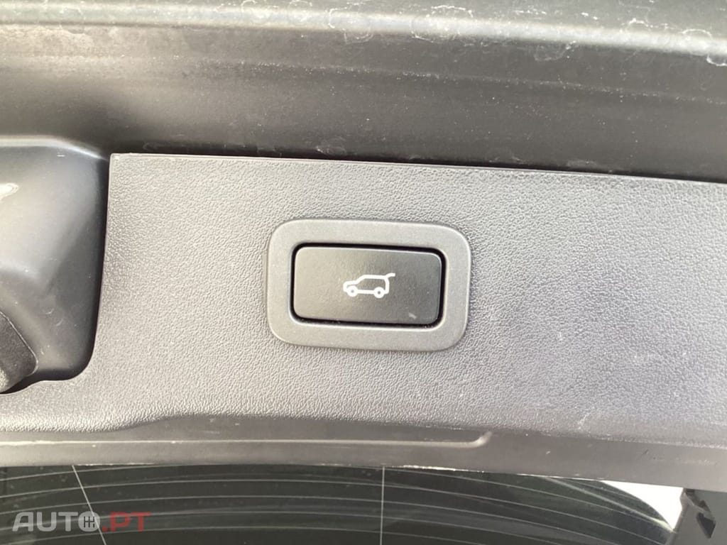 Jaguar XF Mild-Hybrid R-Dynamic S D200 AWD