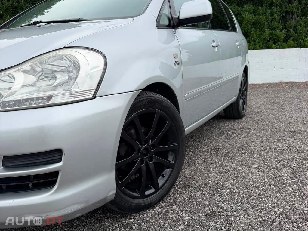 Toyota Avensis Verso 2.0 D-4D