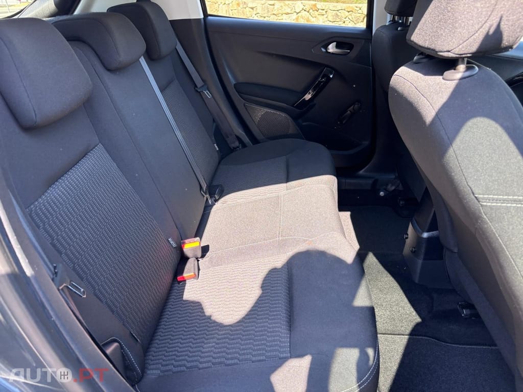 Peugeot 208 1.6 BlueHDi Allure