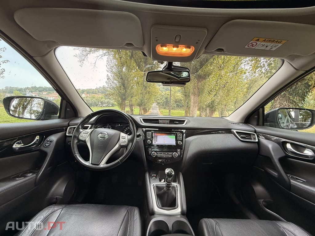 Nissan Qashqai 1.5 dCi Tekna Pele