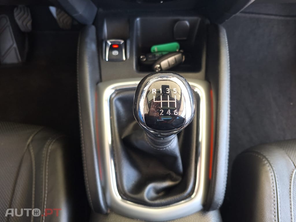 Nissan Qashqai 1.5 dCi Tekna Premium 17 Pack S Pele Preta