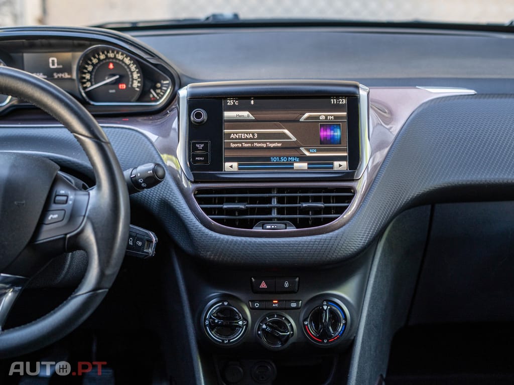 Peugeot 2008 1.2 PureTech Style