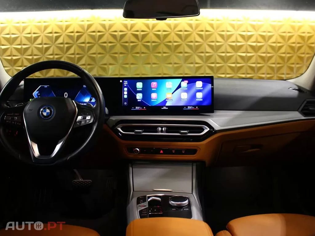 BMW 320 e Line Sport Auto