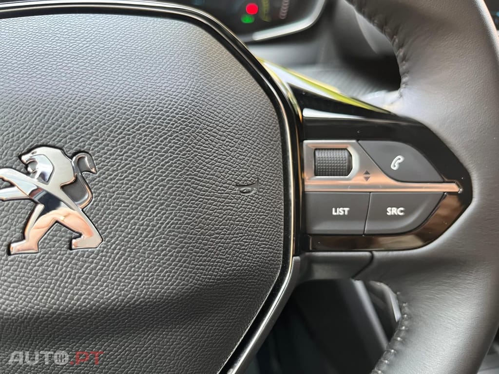 Peugeot 2008 1.2 Active Business
