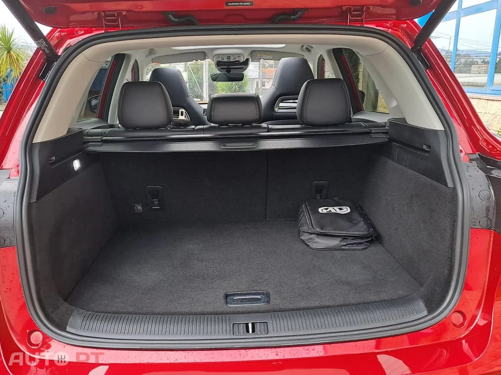 MG EHS 1.5 T-GDI Plug-in Hybrid Luxury