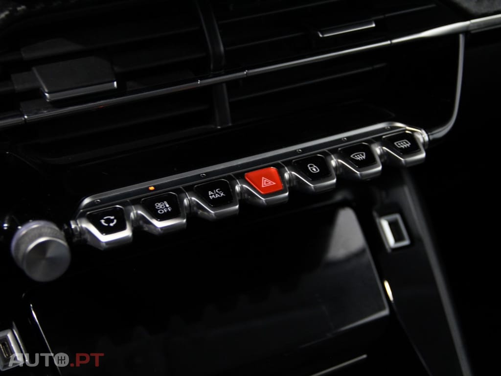 Peugeot E-208 50KWh Allure