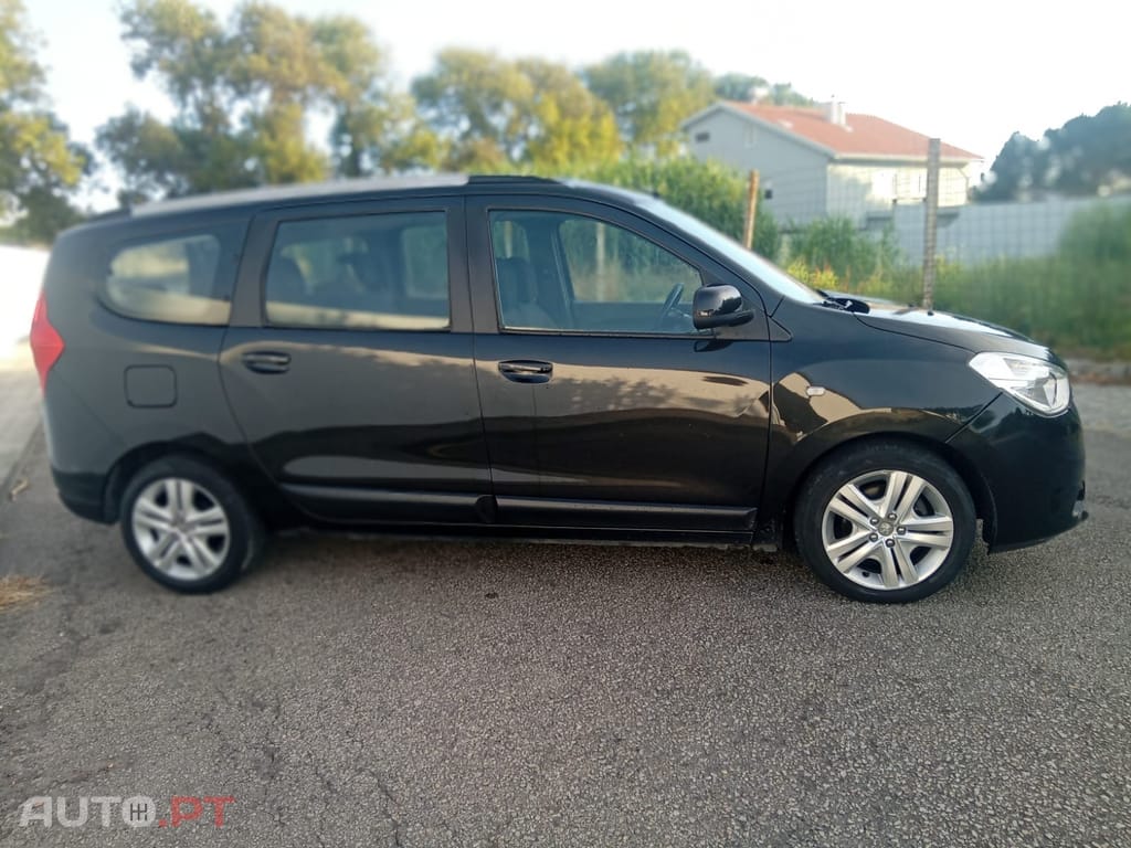 Dacia Lodgy 1.5 Blue dCi SL Go 7L
