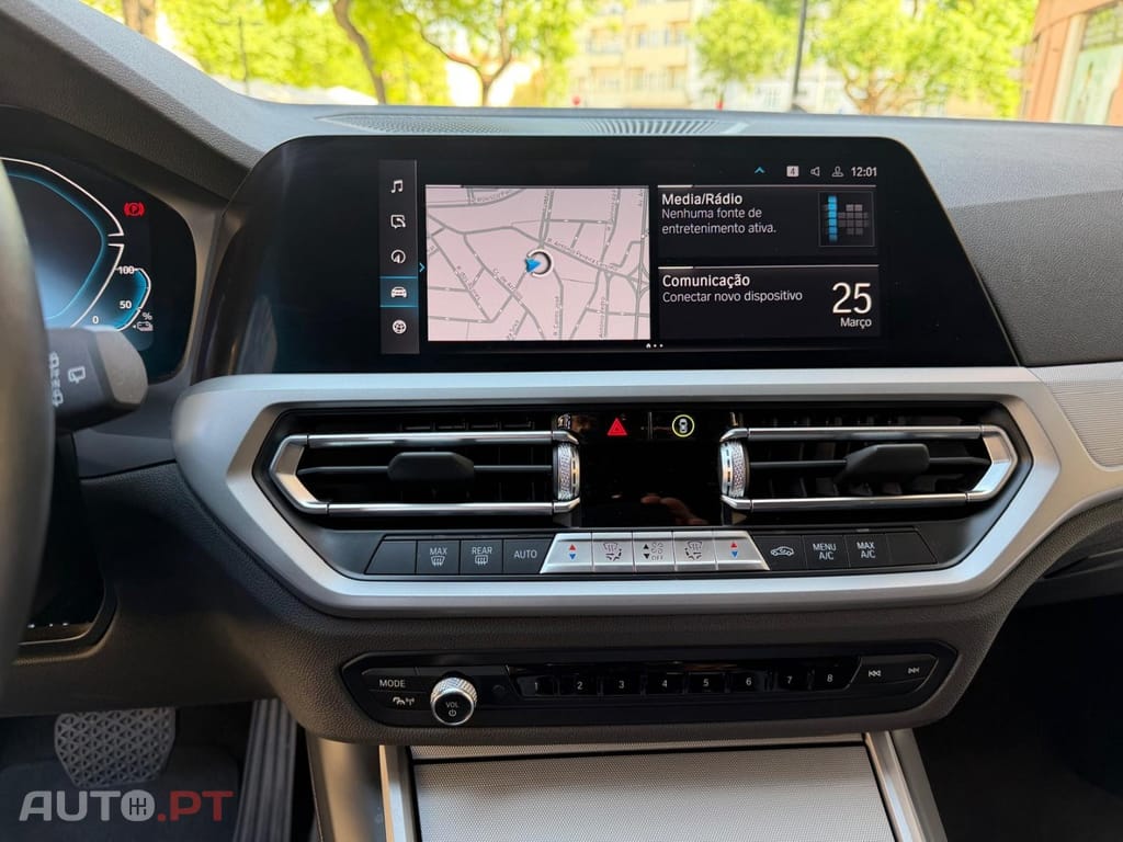 BMW 320 e Line Luxury Auto