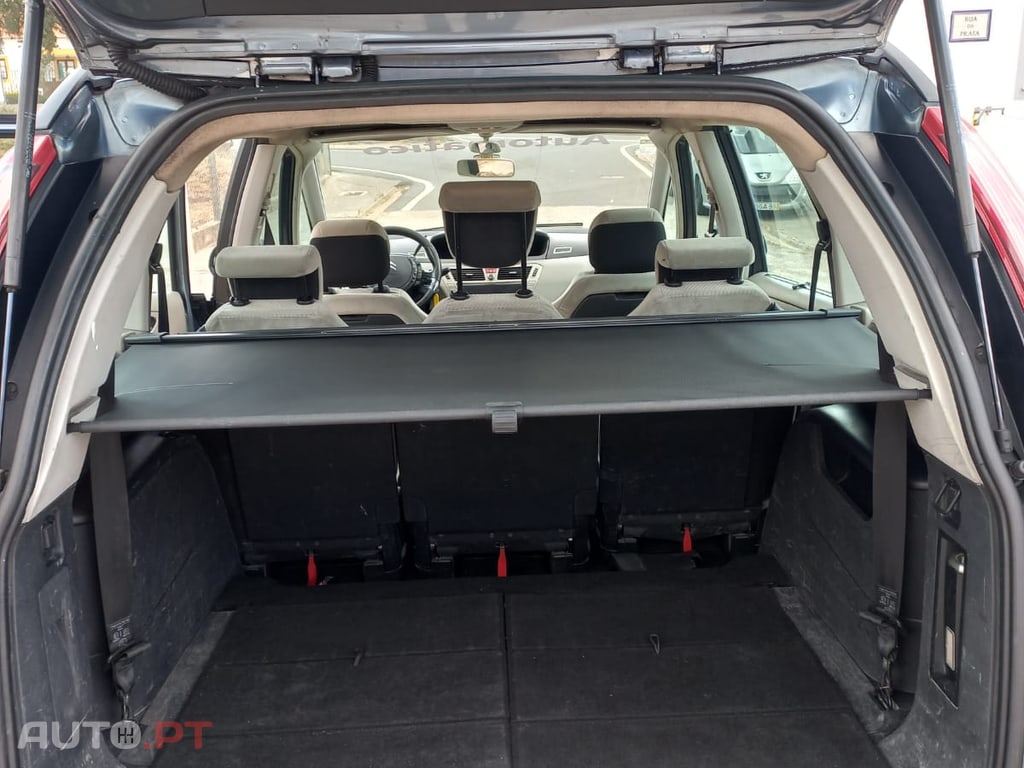 Citroen C4 Grand Picasso HDMI 1.6