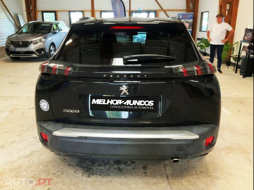 Peugeot 2008 1.5 BlueHDi Allure EAT8