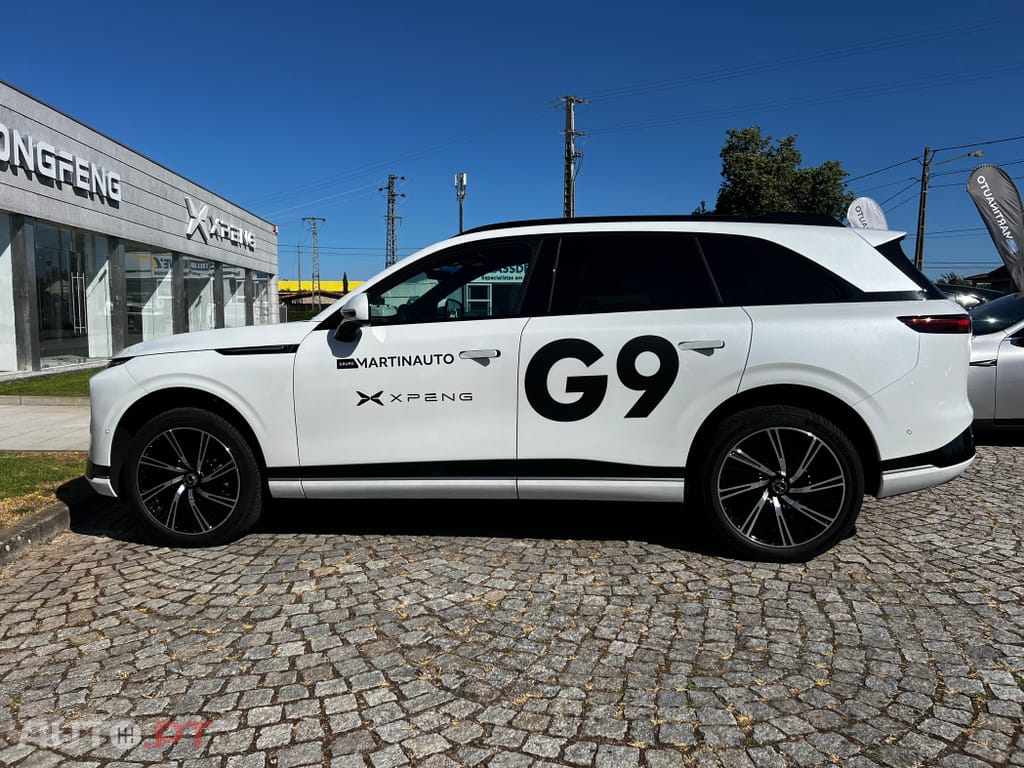 XPeng G9 98 kWh AWD Performance