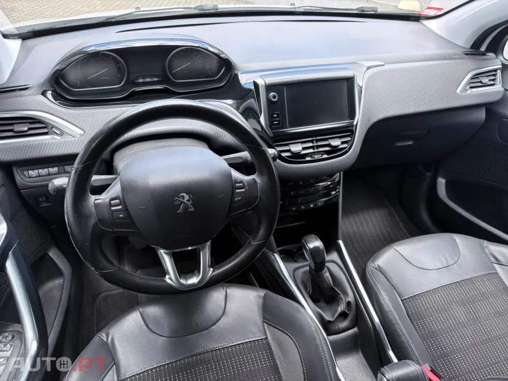 Peugeot 2008 1.6 e-HDi Allure