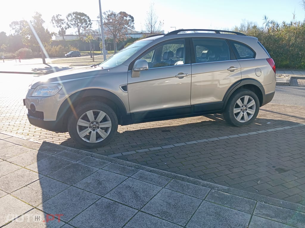Chevrolet Captiva suv 7 lugares