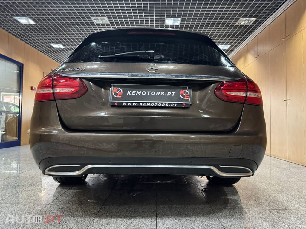 Mercedes-Benz C 300 BlueTEC Hybrid Avantgarde +
